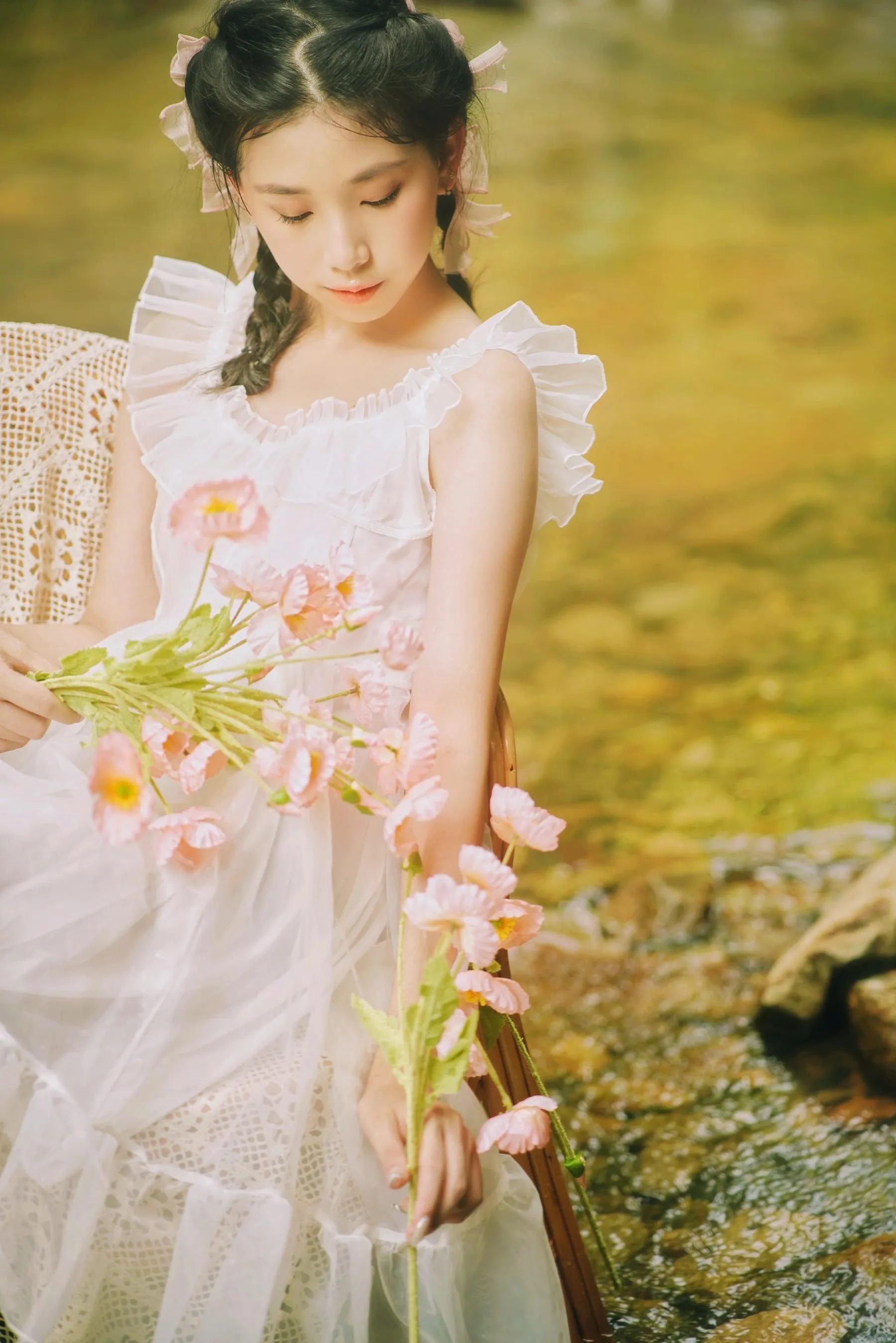 [YITUYU艺图语]2022.09.15 溪流少女 小怡 [36P]插图8